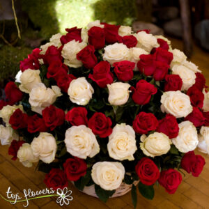 Basket 101 Red and white Roses