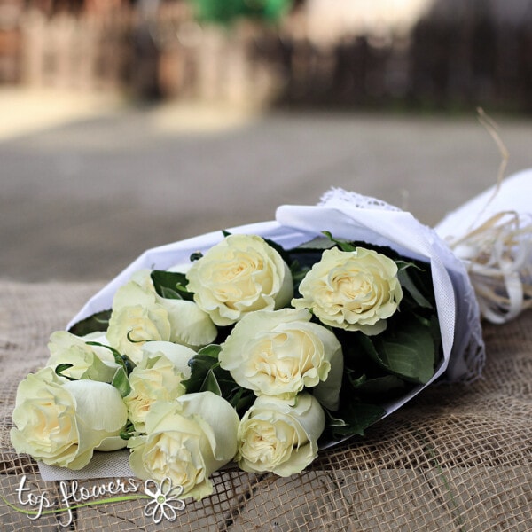 Classic bouquet | White roses