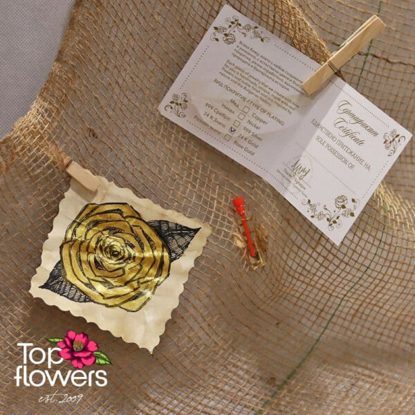 Wedding box for rings with gilded rose bud | GOLD