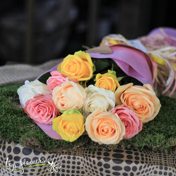 Classic bouquet | Multicolored roses