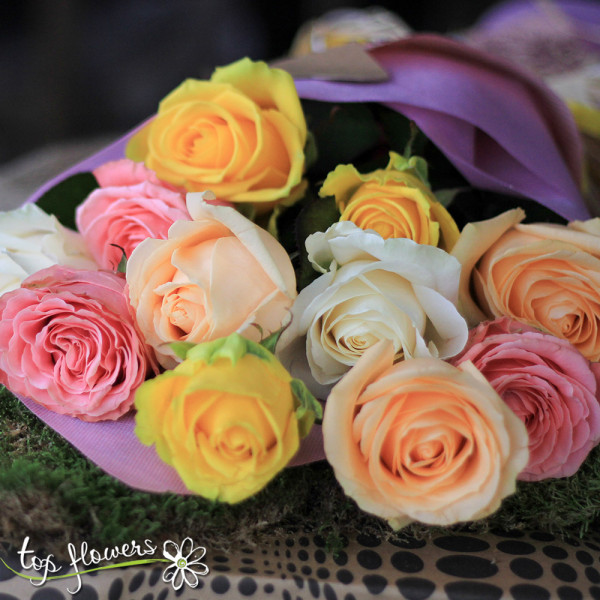 Classic bouquet | Multicolored roses