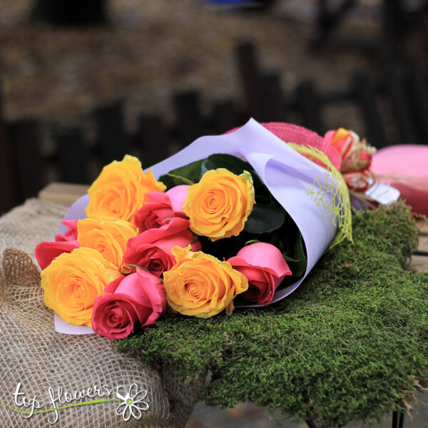 Classic bouquet | Bright multicolored roses - Image 5