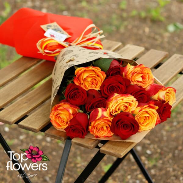 Classic bouquet | Mix roses in a warm range of colors