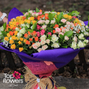 Classic bouquet of 51 mini roses mix