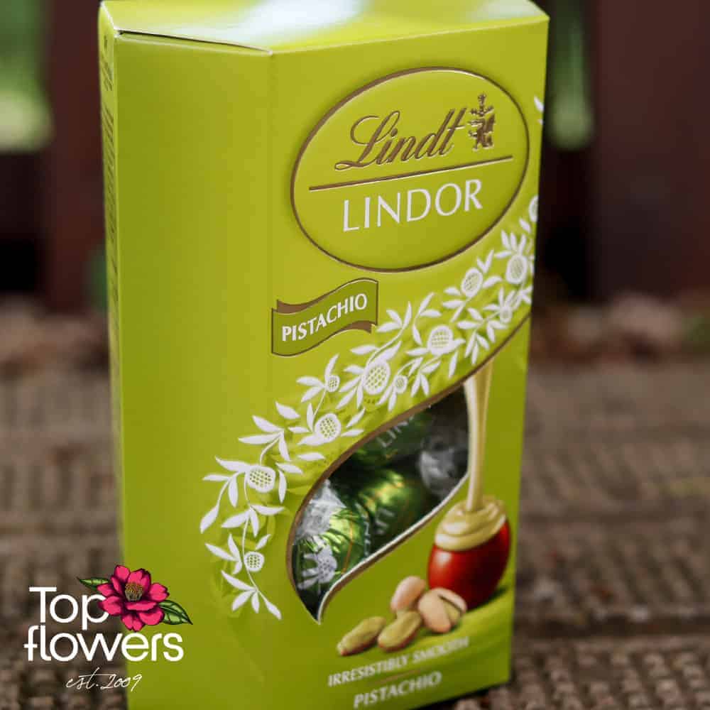 Box of candies LINDOR Cornet Pistachio | 200 gr.