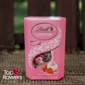 Candy box LINDOR Cornet Strawberry | 200 gr.