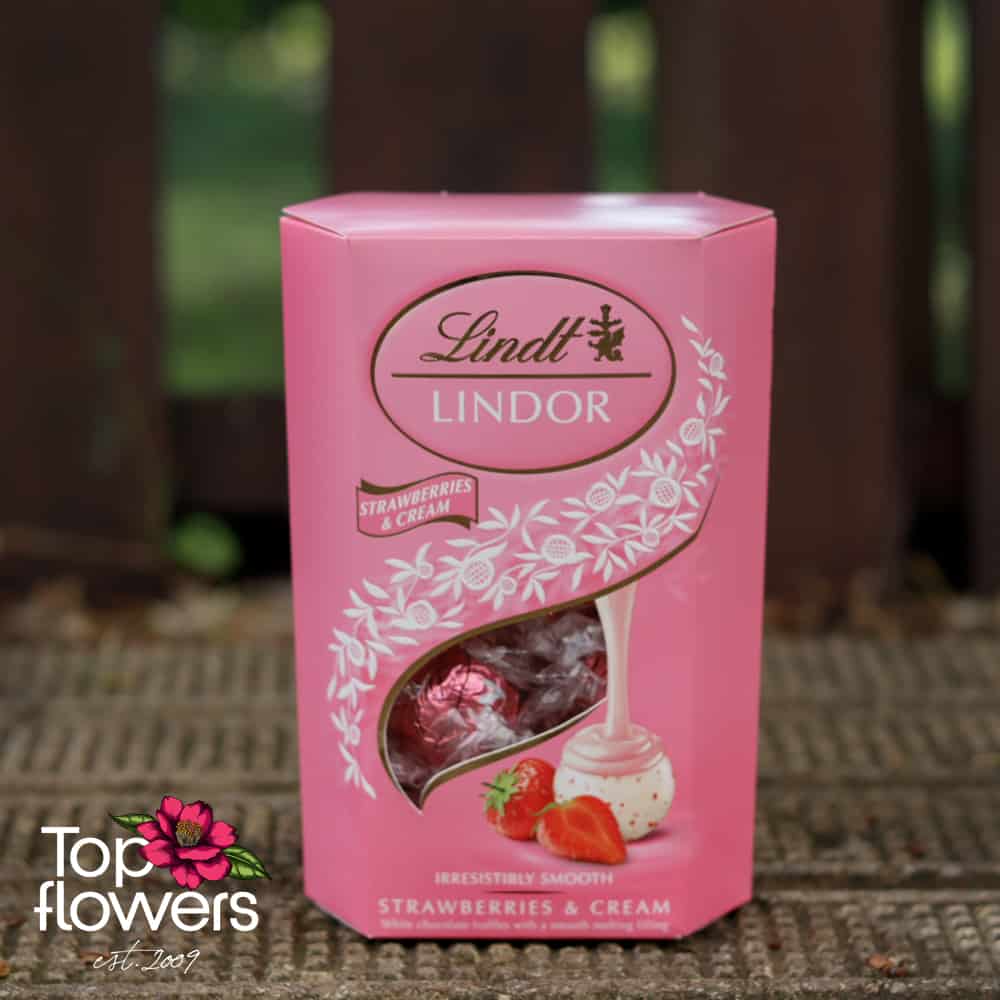 Кутия бонбони LINDOR Cornet Ягода | 200гр. | Top Flowers.com