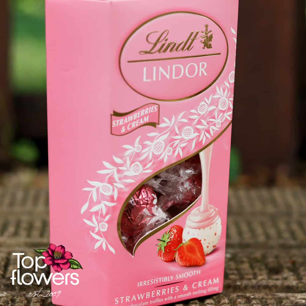 Кутия бонбони LINDOR Cornet Ягода | 200гр. | Top Flowers.com