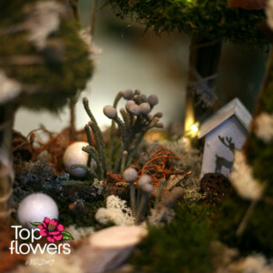 Art Installation | Whisper of the Forest Miniature winter forest with moss and decorative elements in an art composition
