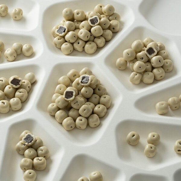 Black Sesame & Yoghurt Dragees | La Feve 200 gr. - Image 2