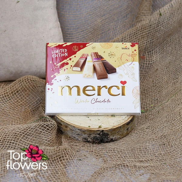 Коледна кутия бонбони merci | 250 гр.