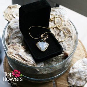 Handmade White Labradorite Necklace