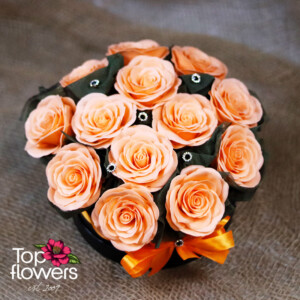 “Peach Glow” composition – an elegant gift with everlasting flowers