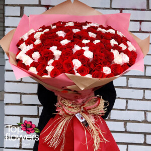 Елегантна опаковка с панделка и етикет Top-Flowers