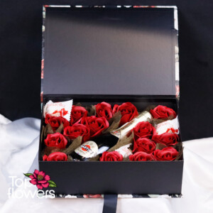 Red soap roses with Martini and Raffaello – flower delivery