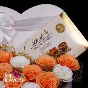 Gentle Heart – soap roses in a heart-shaped box with Lindt chocolates