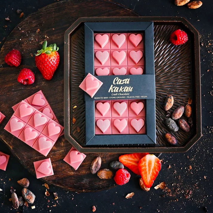 Веган бял шоколад с ягоди и малини | Casa Kakau 90 гр.